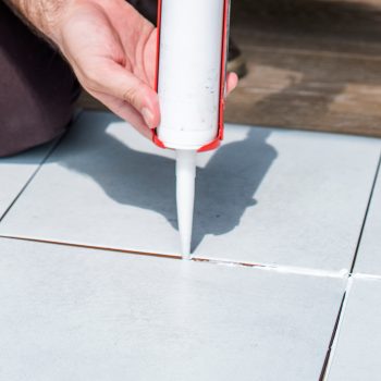 colle-ou-mastic_avantages-du-silicone